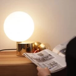 Vakkerlight Tip Of The Tongue Table Lamp