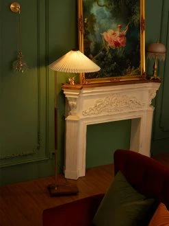 Vakkerlight Walnut Brass Floor Lamp