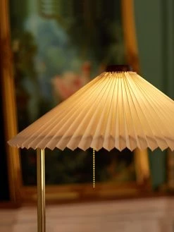 Vakkerlight Walnut Brass Floor Lamp