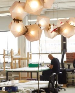 Vakkerlight Welles Chandelier Chandeliers