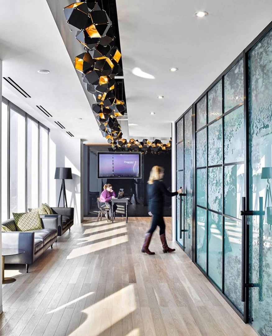 Vakkerlight Welles Chandeliers