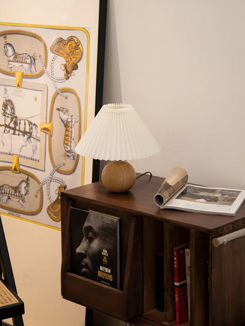 Vakkerlight Table Lamps Wooden Pleated Table Lamp