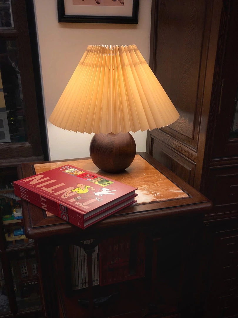 Vakkerlight Table Lamps Wooden Pleated Table Lamp