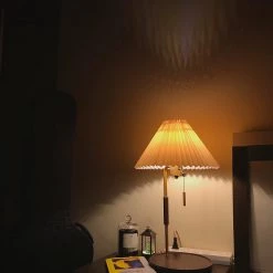 Vakkerlight Wooden Retro Table Lamp Table Lamps