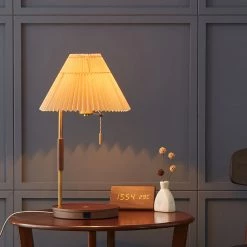 Vakkerlight Wooden Retro Table Lamp Table Lamps