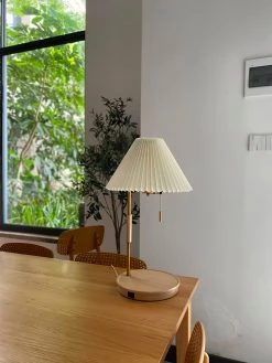 Vakkerlight Wooden Retro Table Lamp Table Lamps