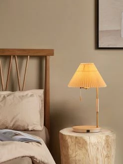 Vakkerlight Wooden Retro Table Lamp Table Lamps